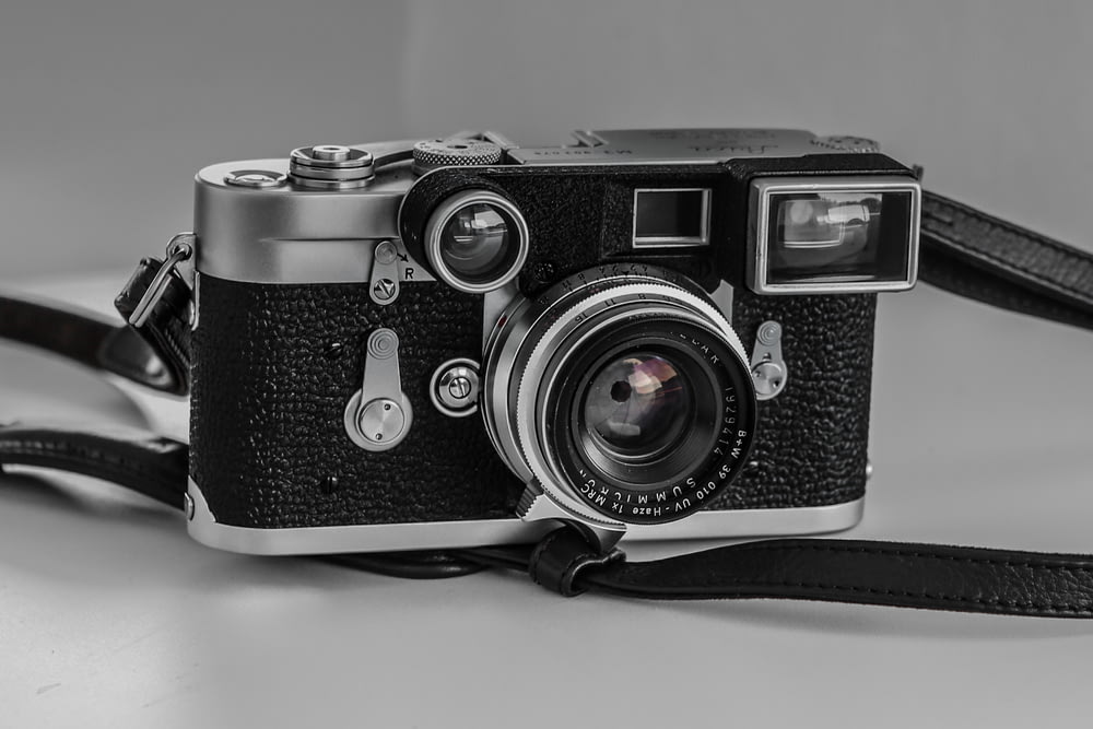 black and gray camera