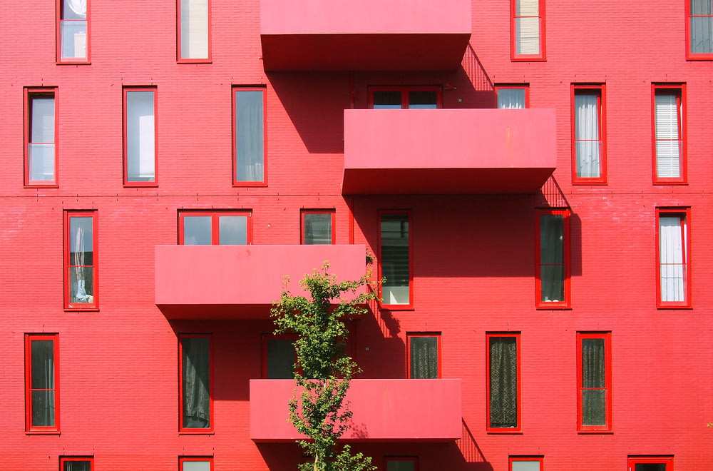 Rotes Hochhaus