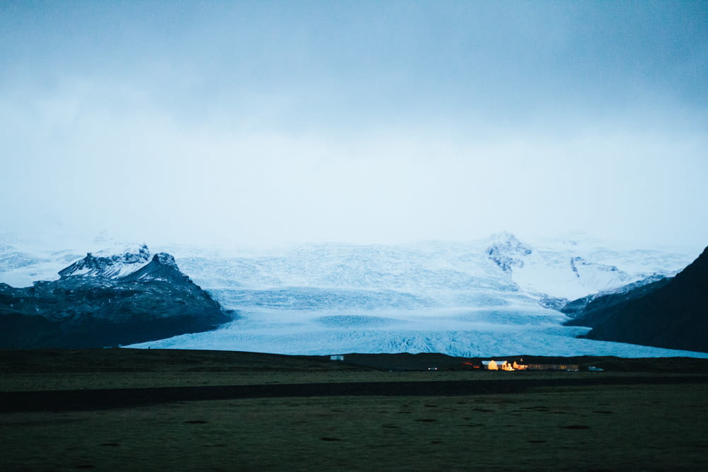 fotografia di paesaggio della montagna di ghiaccio