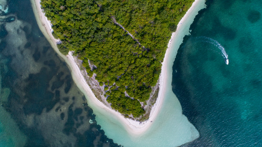 aerial view photography of island during daytime