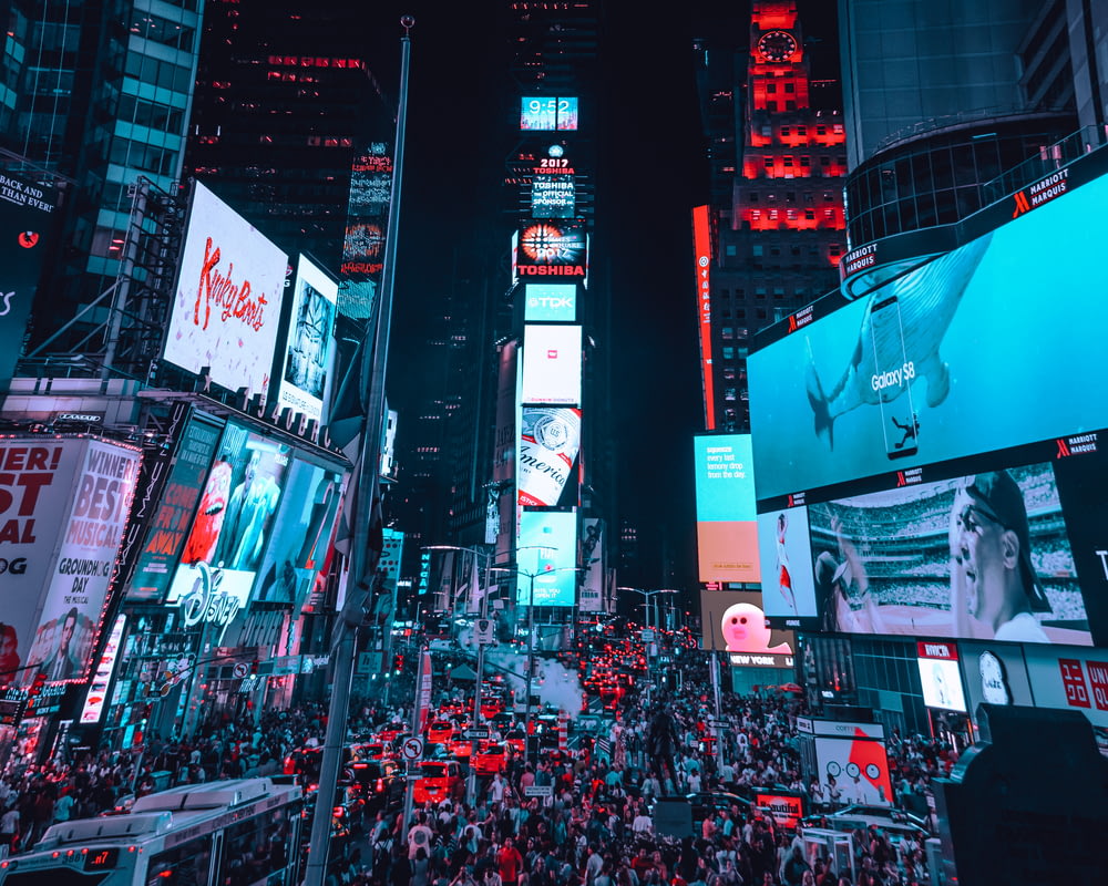 Time Square, New York durante la notte