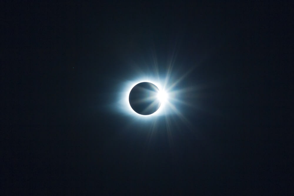 Digitales Hintergrundbild von Eclipse