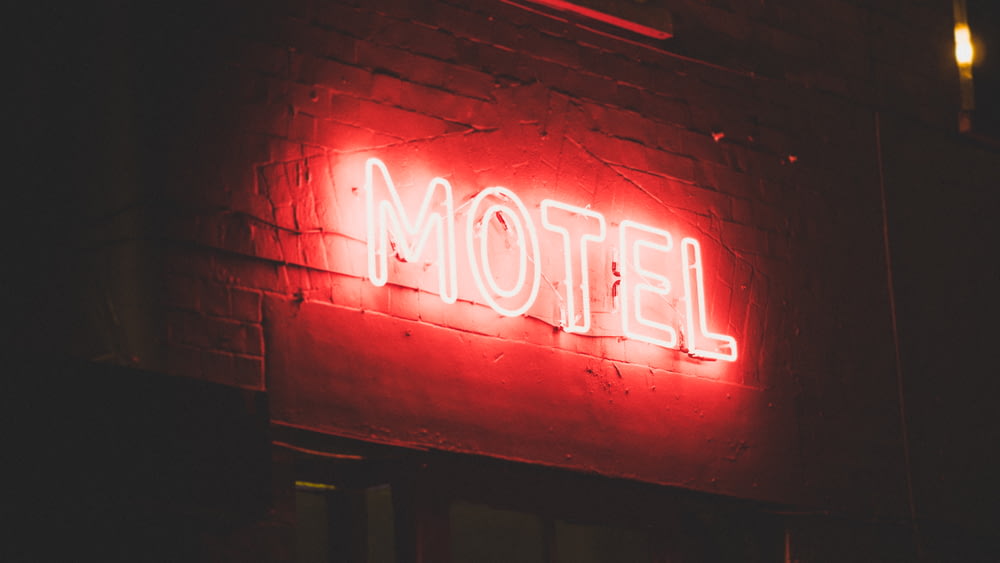 sinal de néon vermelho do Motel