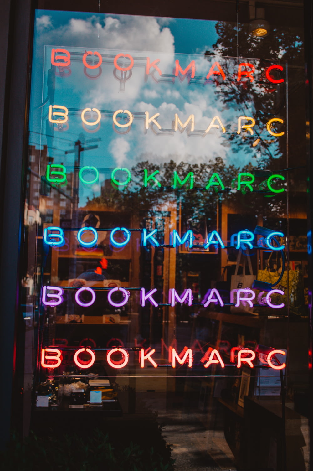 BookMarc neon light signage