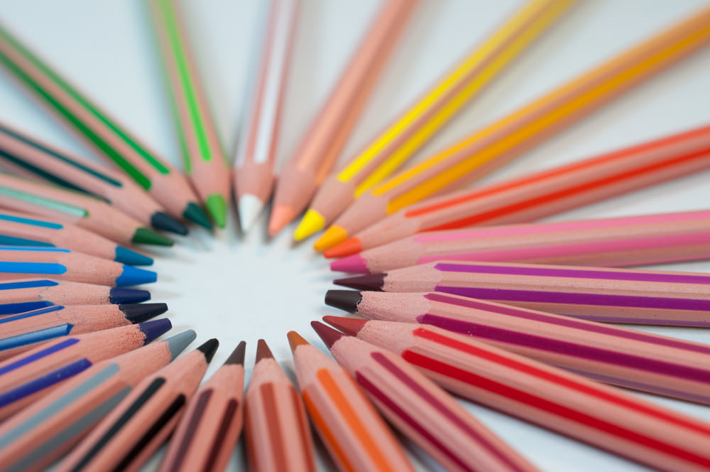 lápis de cor variada
