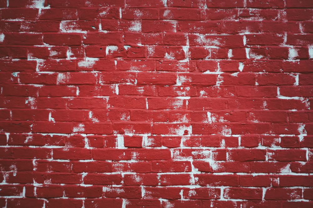 mattoni da parete in cemento rosso e bianco