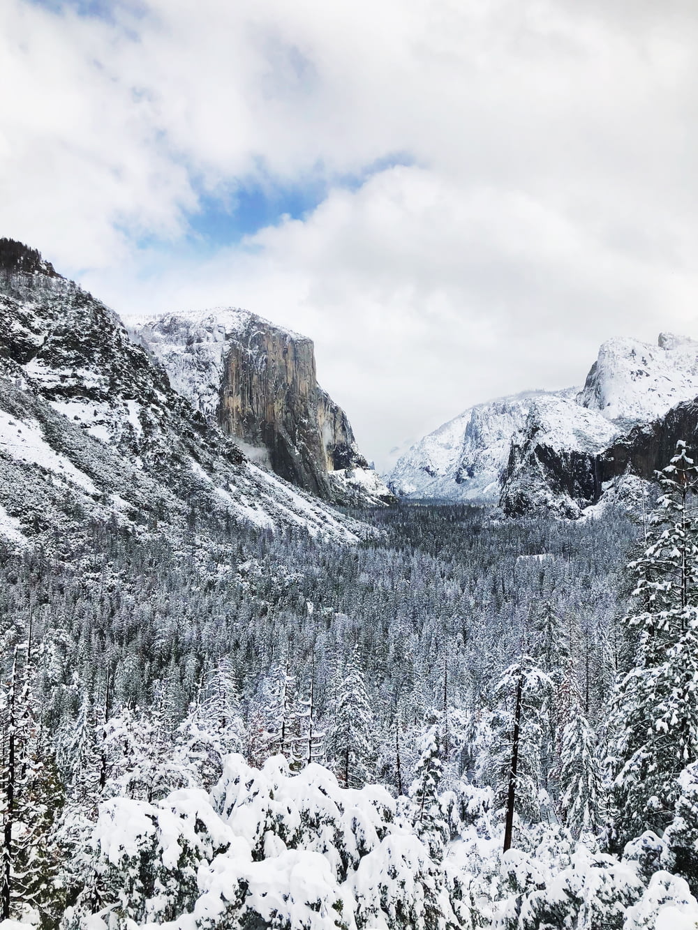 landscape photography of El Capitan in Yosemite National Park