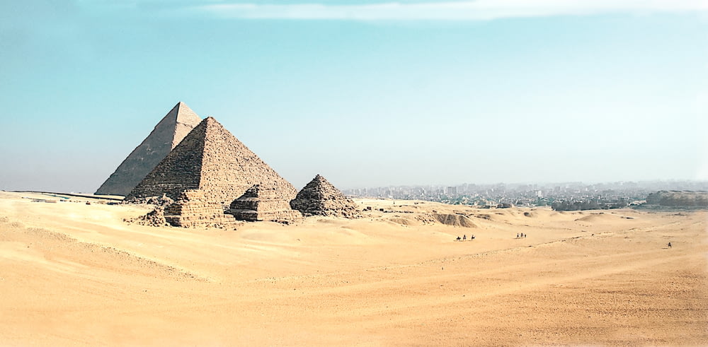 Pyramid of Giza during daytime