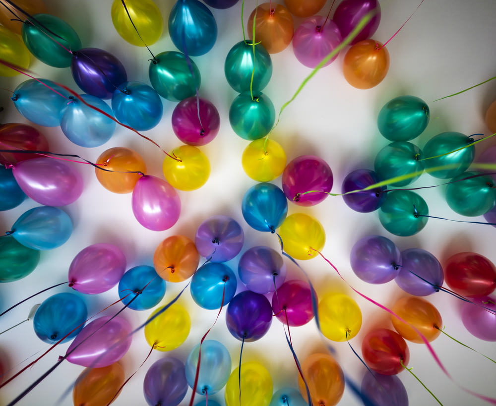 lote de globos de colores variados