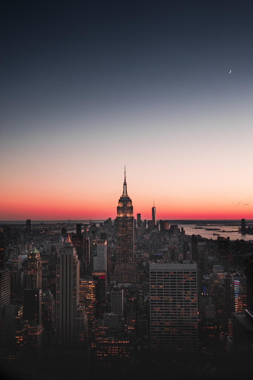 Empire State Building, New York di notte