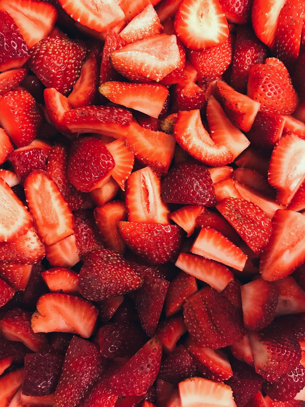 in Scheiben geschnittene Erdbeeren