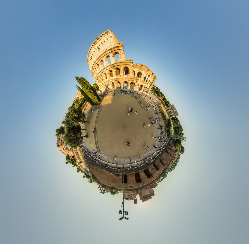 fotografia aérea do Coliseu durante o dia