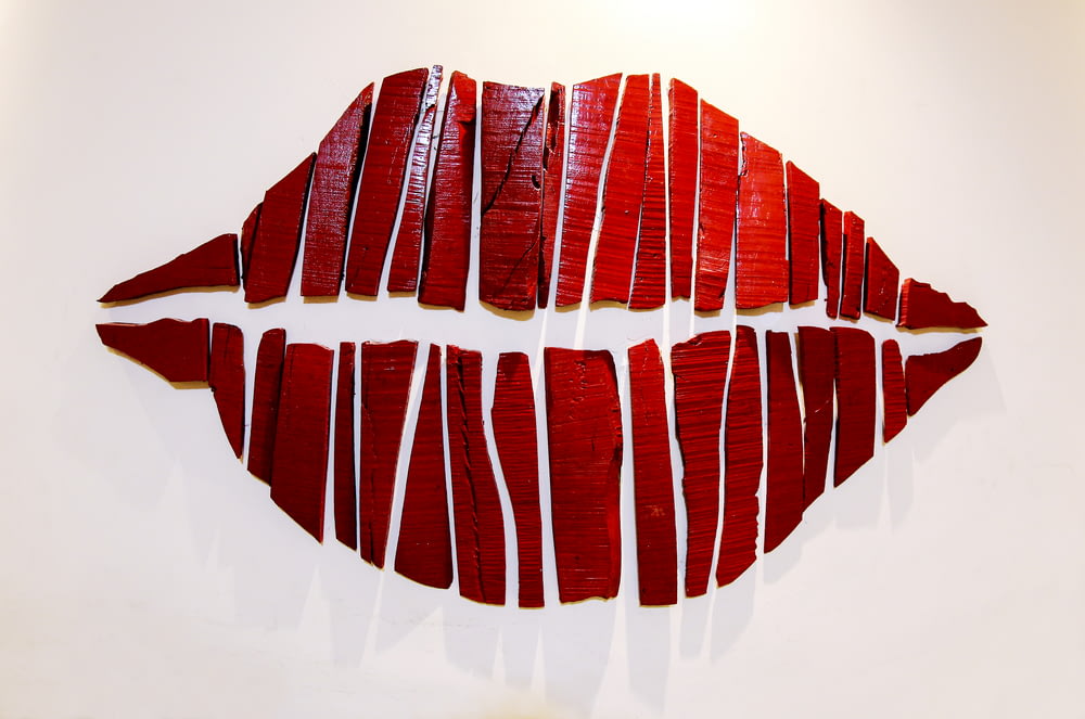 red lip wall decor