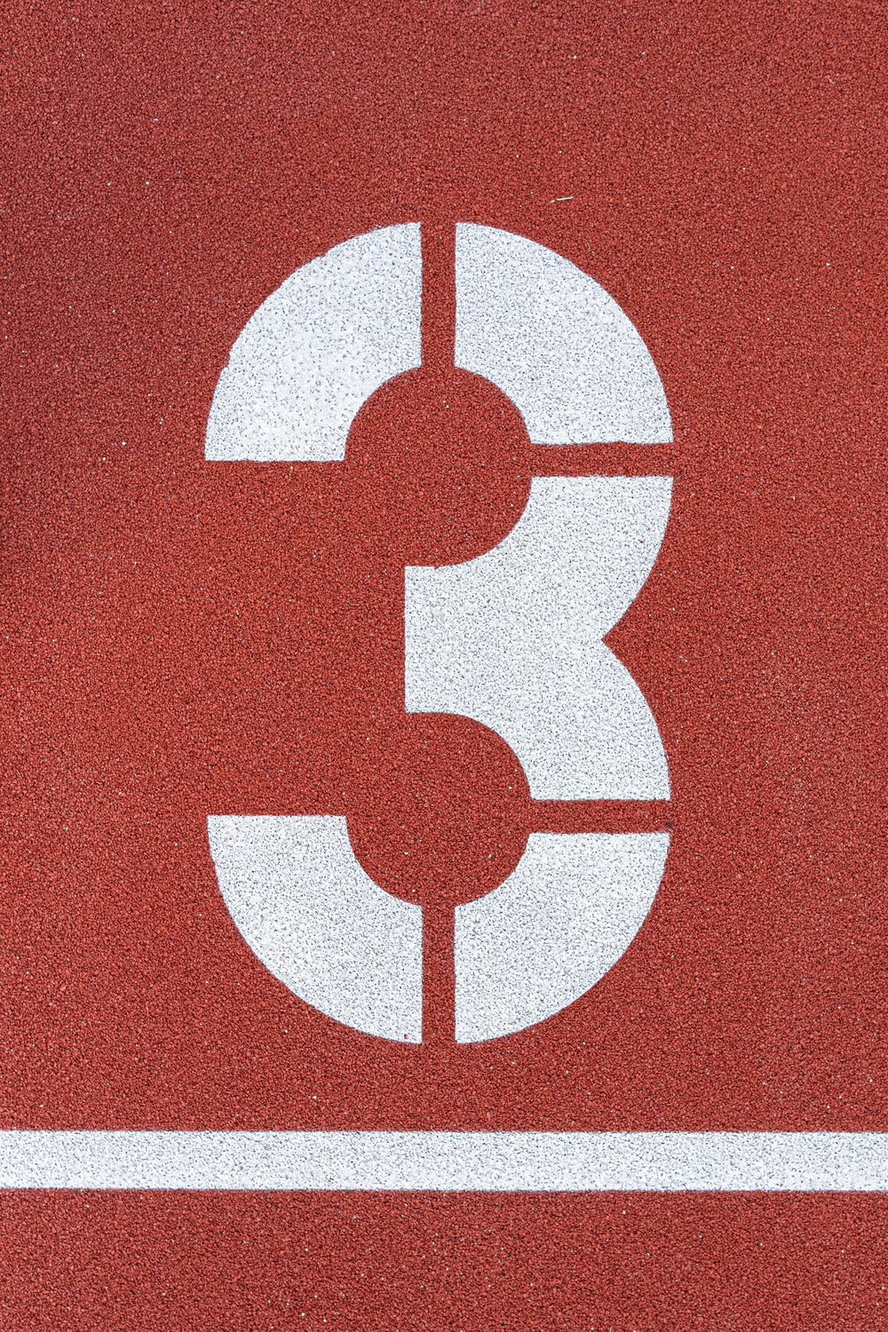 番号3のロゴ