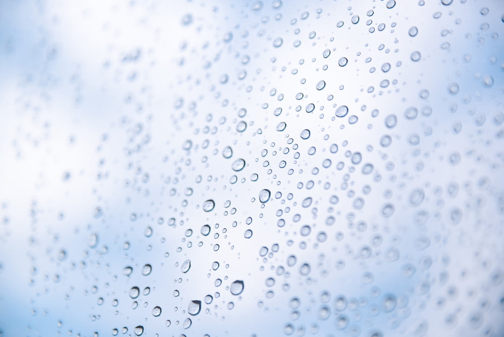 goccioline d'acqua in un vetro fotografia ravvicinata