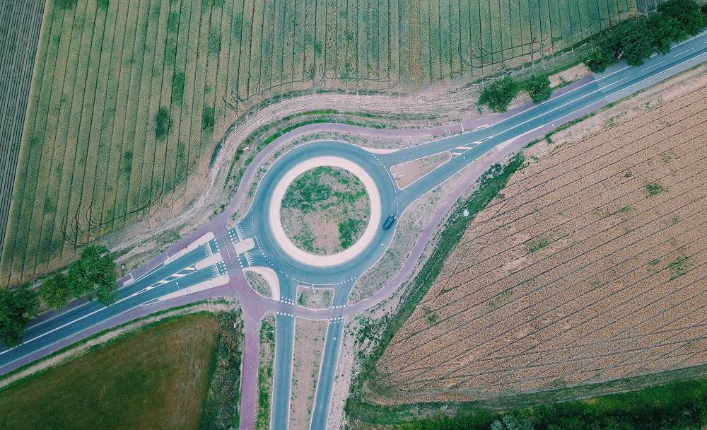 aerial photography of road during daytime
