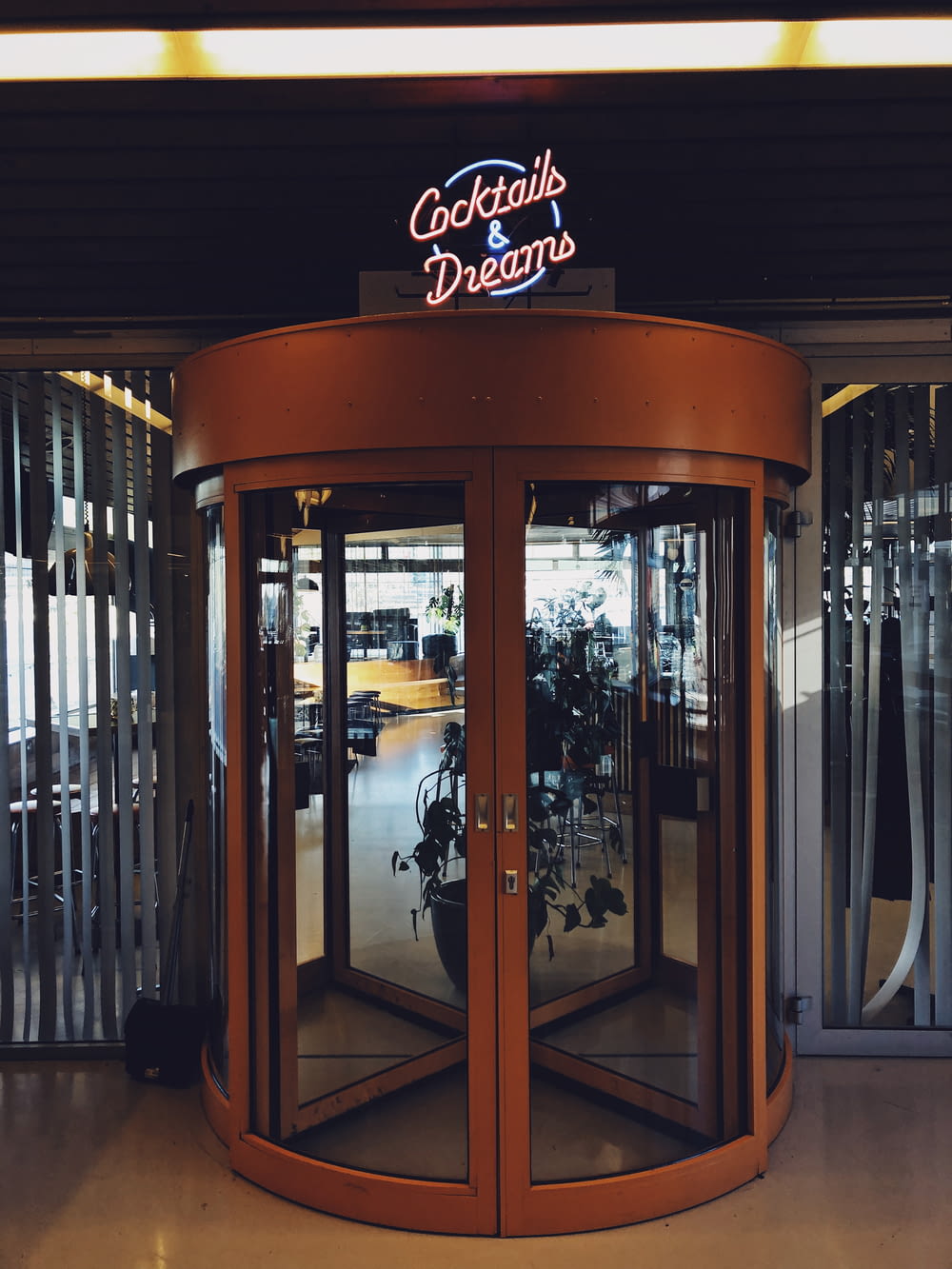 Cocktails & Dreams entrance