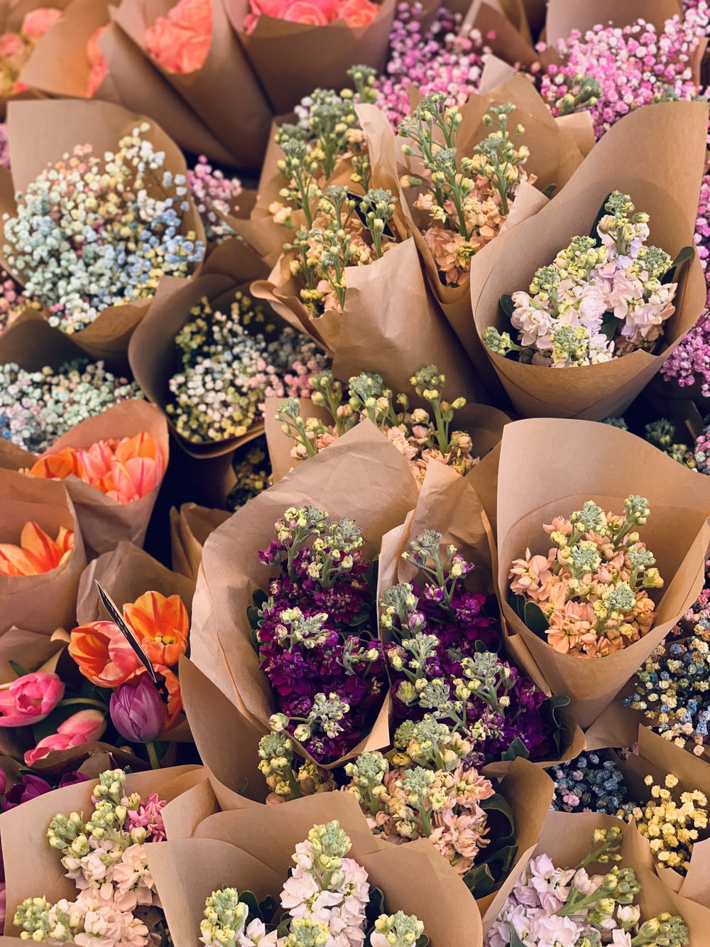 bouquet di fiori di colori assortiti
