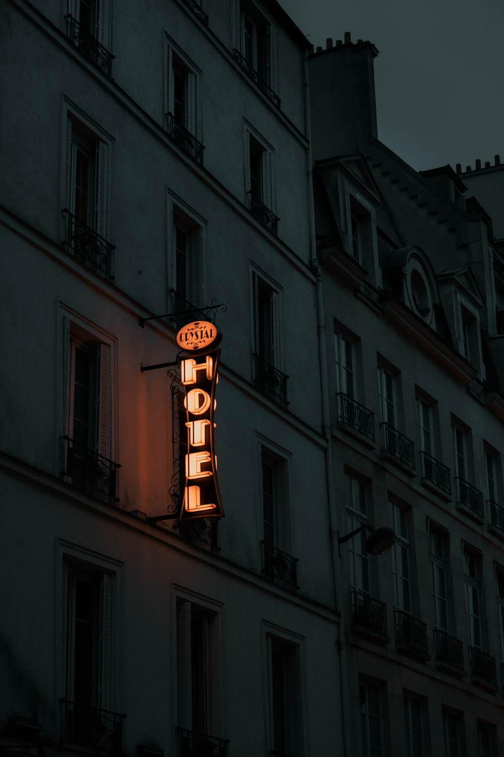 Hotel neon signage