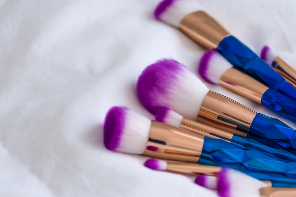 brown and blue makeup brush set