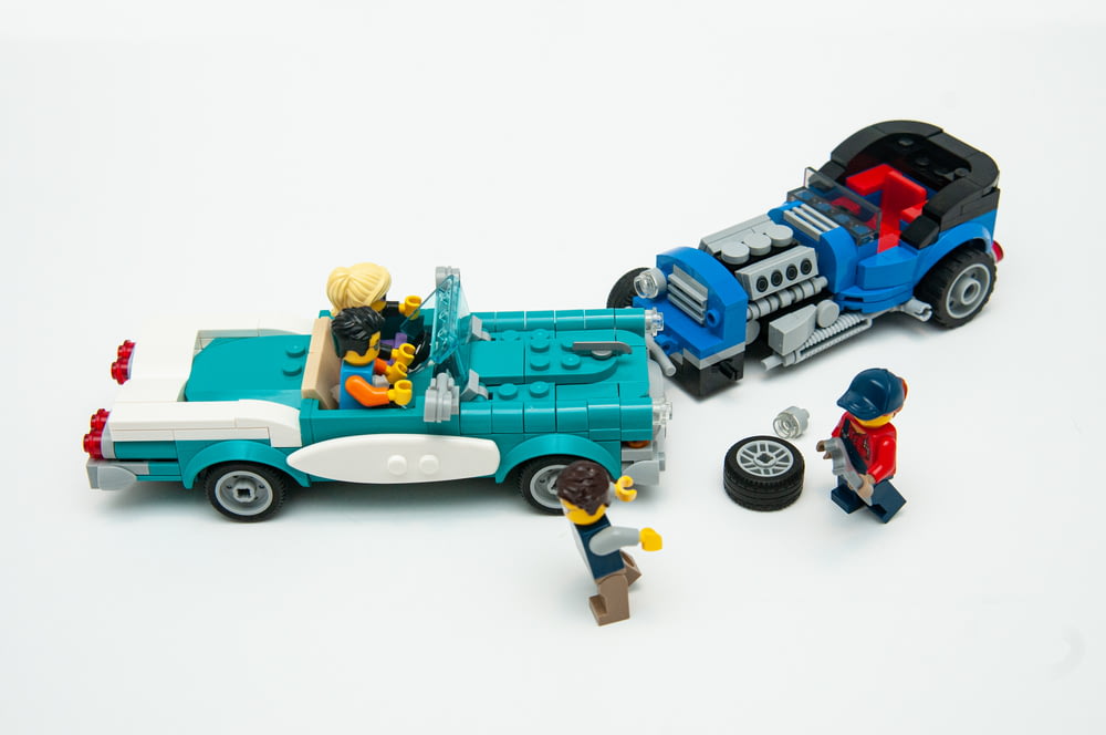 Jouet de camion LEGO bleu et noir