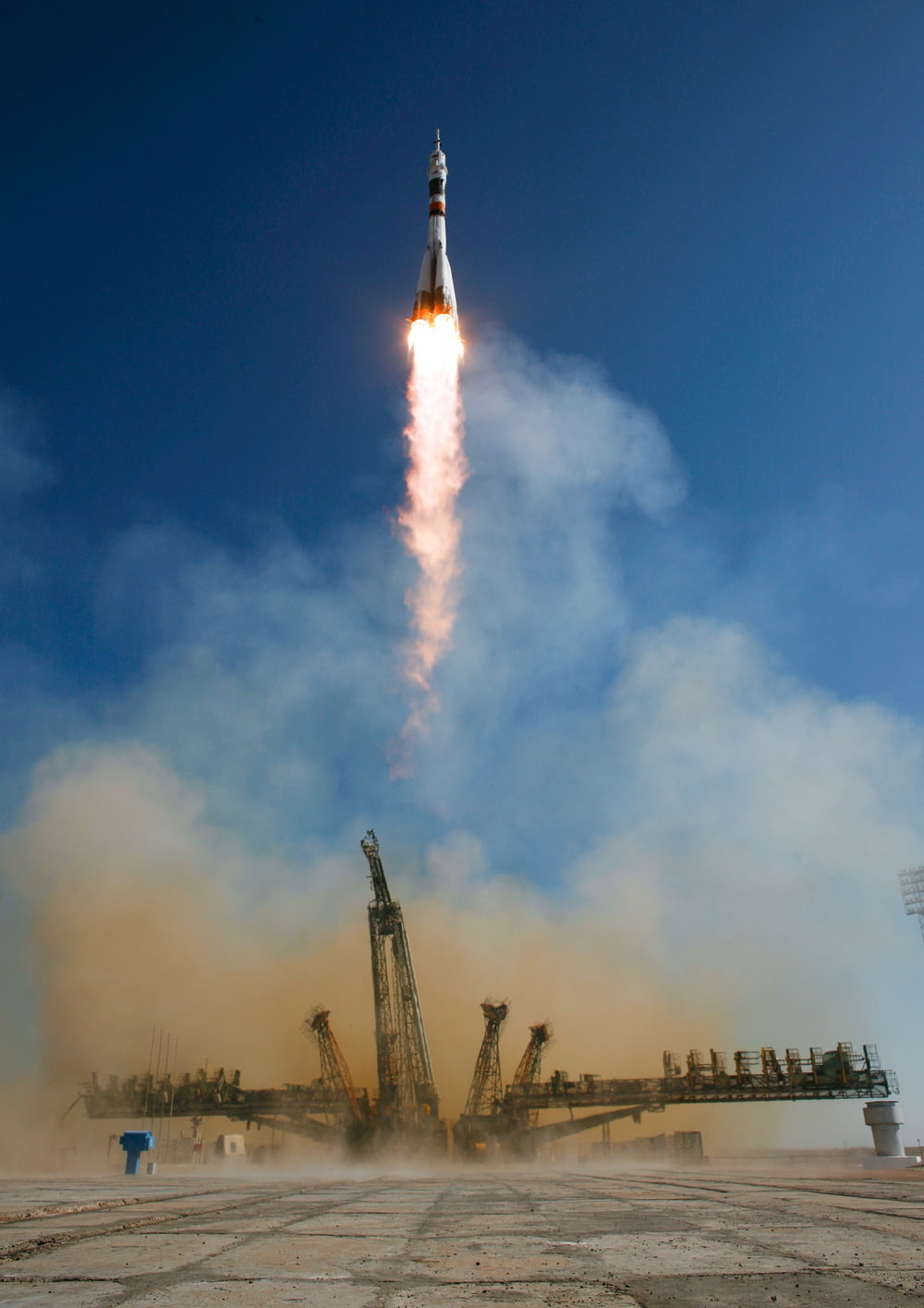 Sojus-Raketenstarts von der Startrampe Baikonur