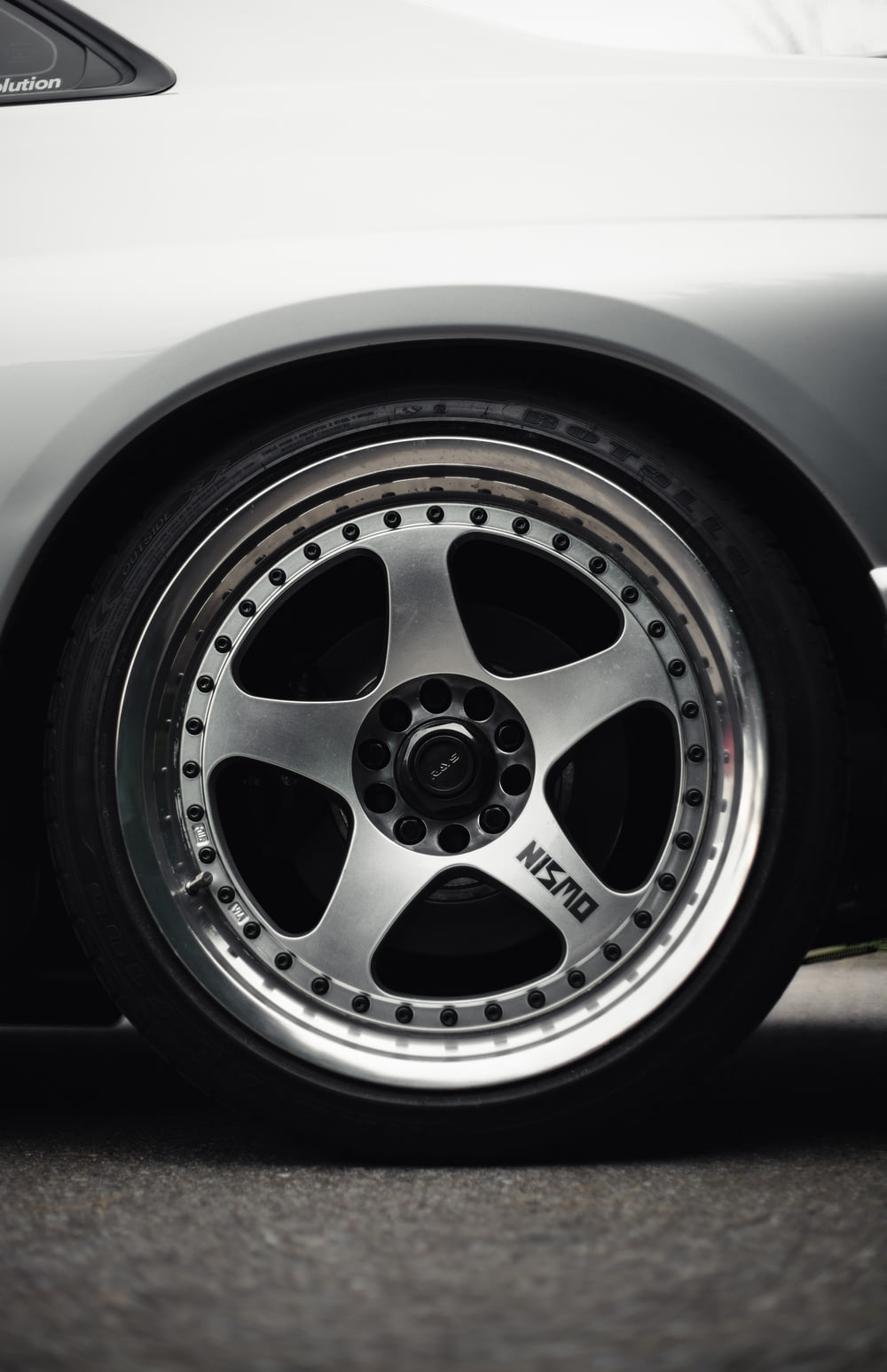 gray and black car wheel