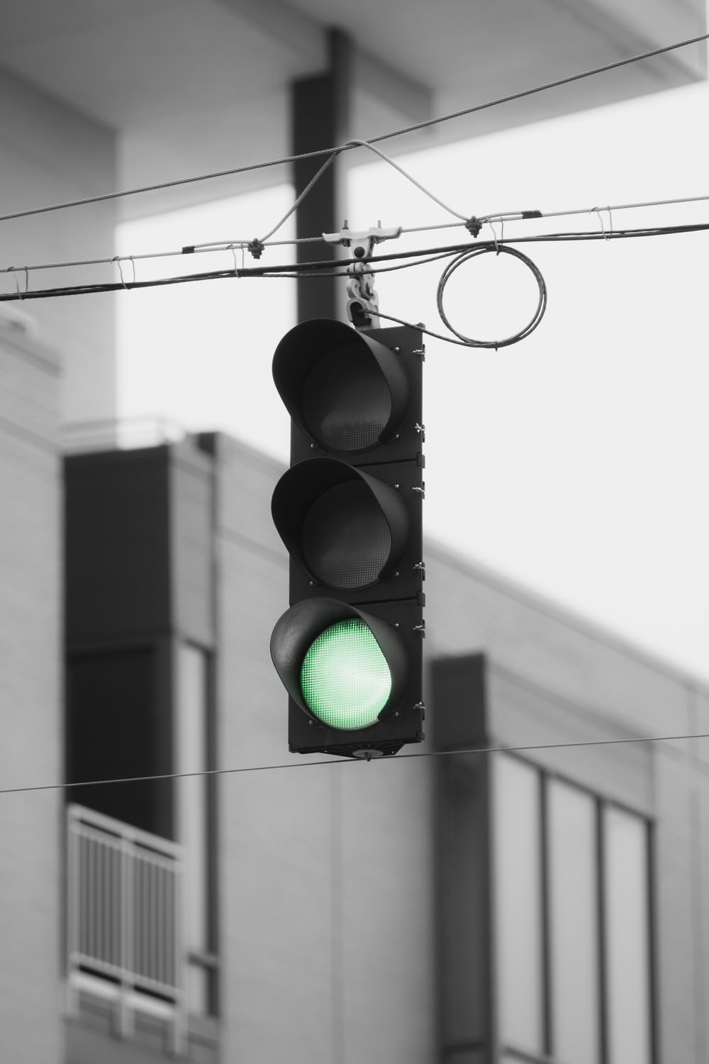 semáforo con luz verde