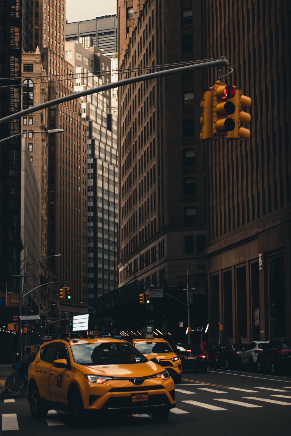 a traffic light on a busy city street