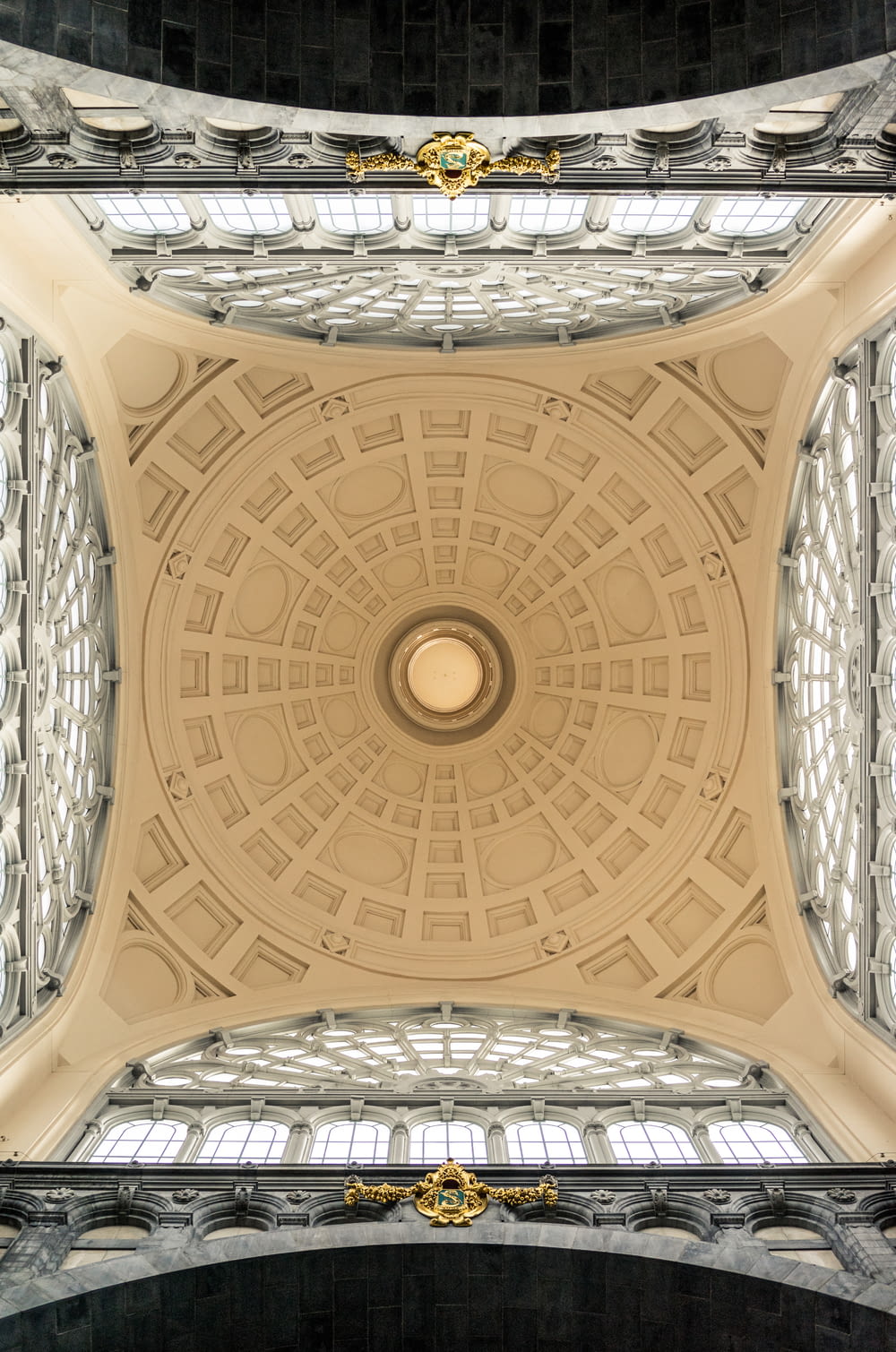 a ceiling with a design