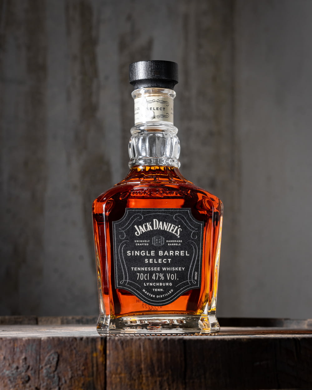 Una botella de whisky Jack Daniels Single Barry