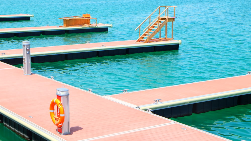 a dock that has a life preserver on it