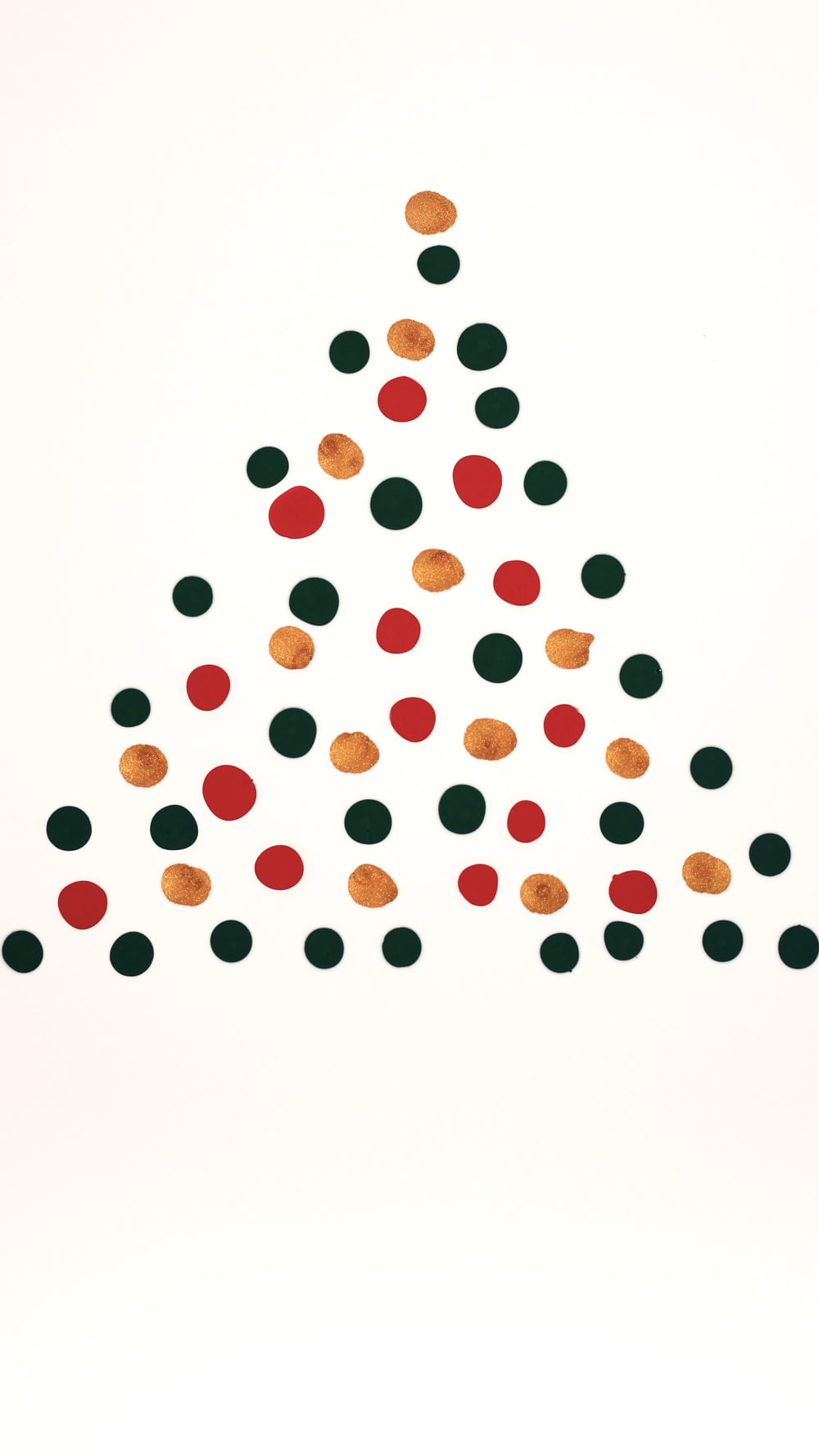 a picture of a christmas tree made out of circles
