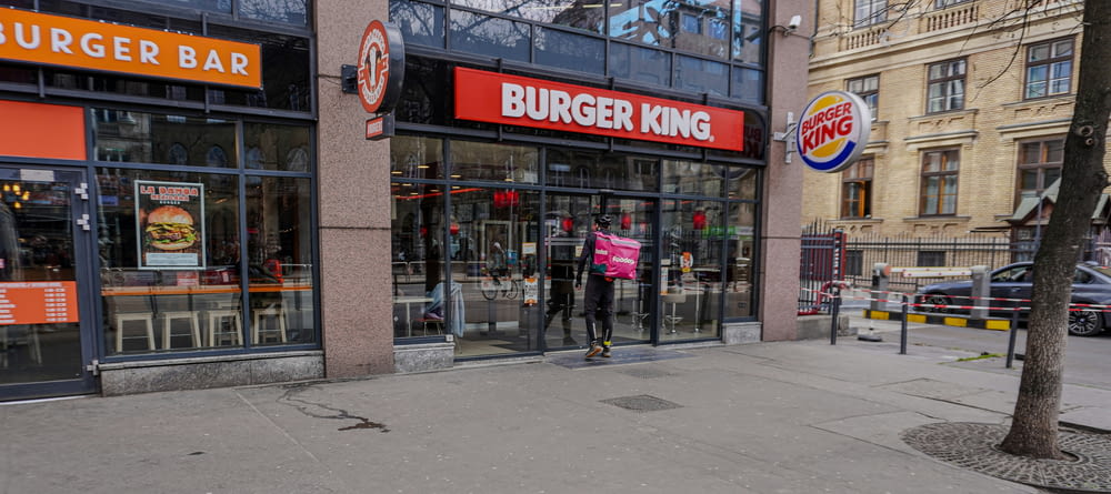 a burger king restaurant on a city street