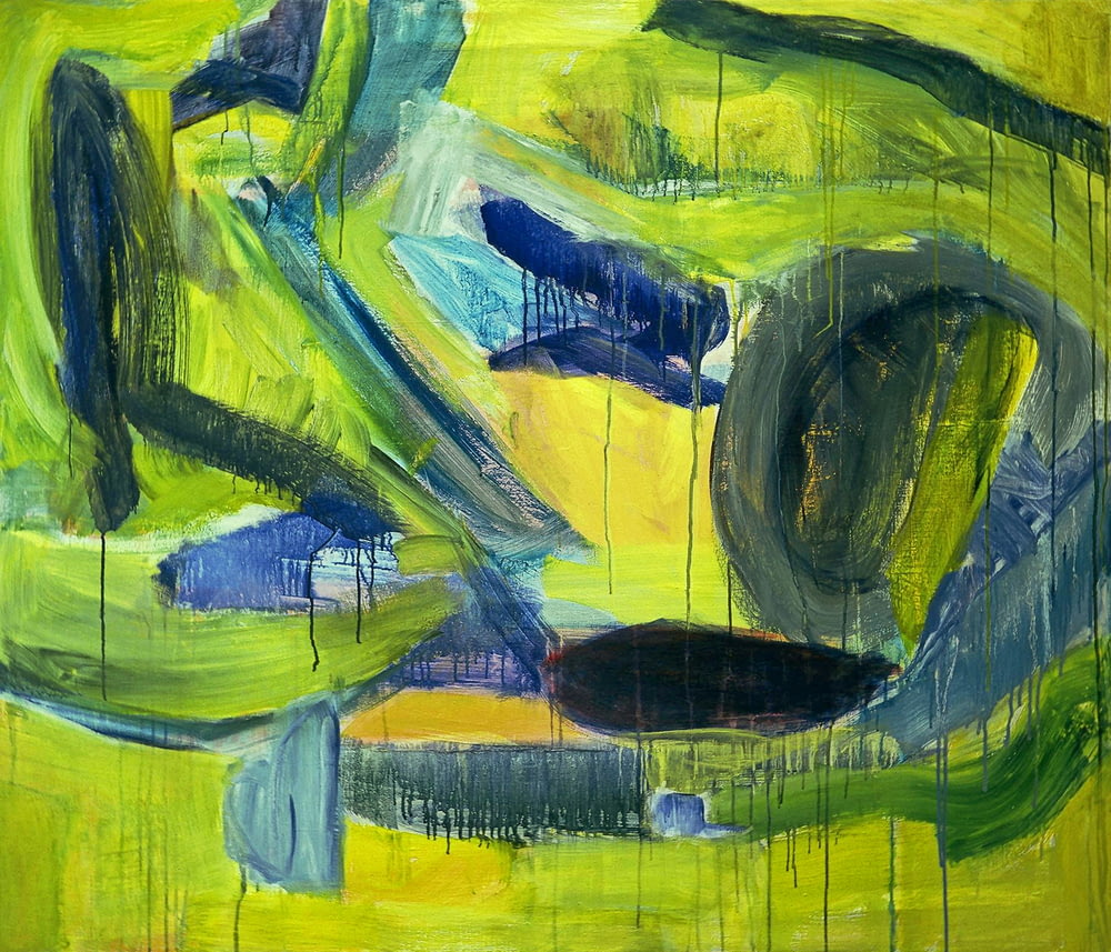 une peinture de vert, bleu et jaune