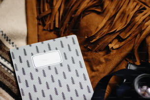 보호 집시 세련 된 요소 재킷 프린지 선글라스 노트북과 카메라, 여행 용 패션 세트