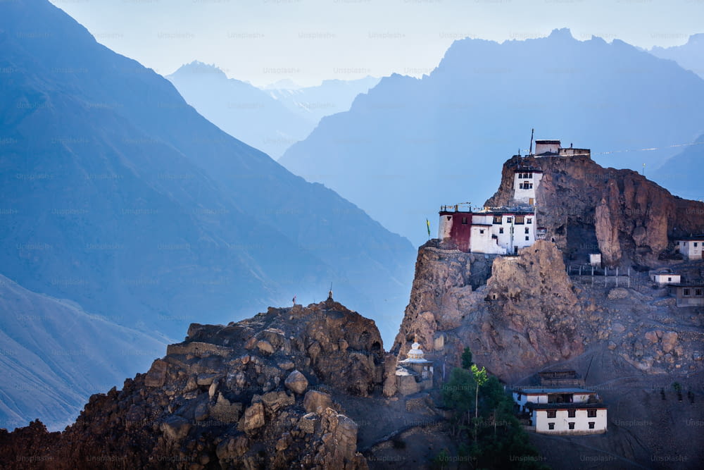 절벽에 있는 단카르 곰파(수도원). 단카르, 스피티 계곡, 히마찰프라데시, 인도