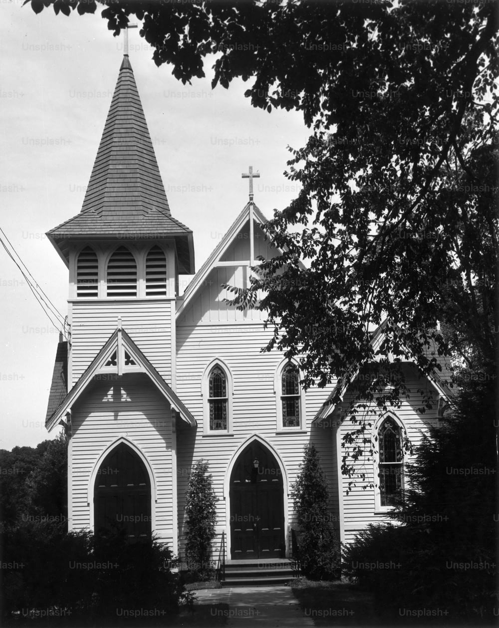ÉTATS-UNIS - Vers les années 1950 : Extérieur de l’église.