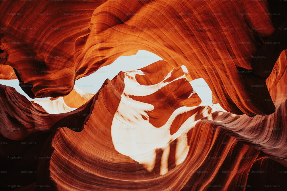 una vista dell'interno di una fessura in un canyon