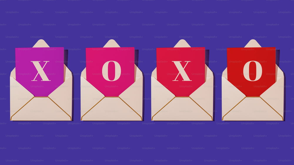 xoxoという単語が印刷された3つの封筒のセット