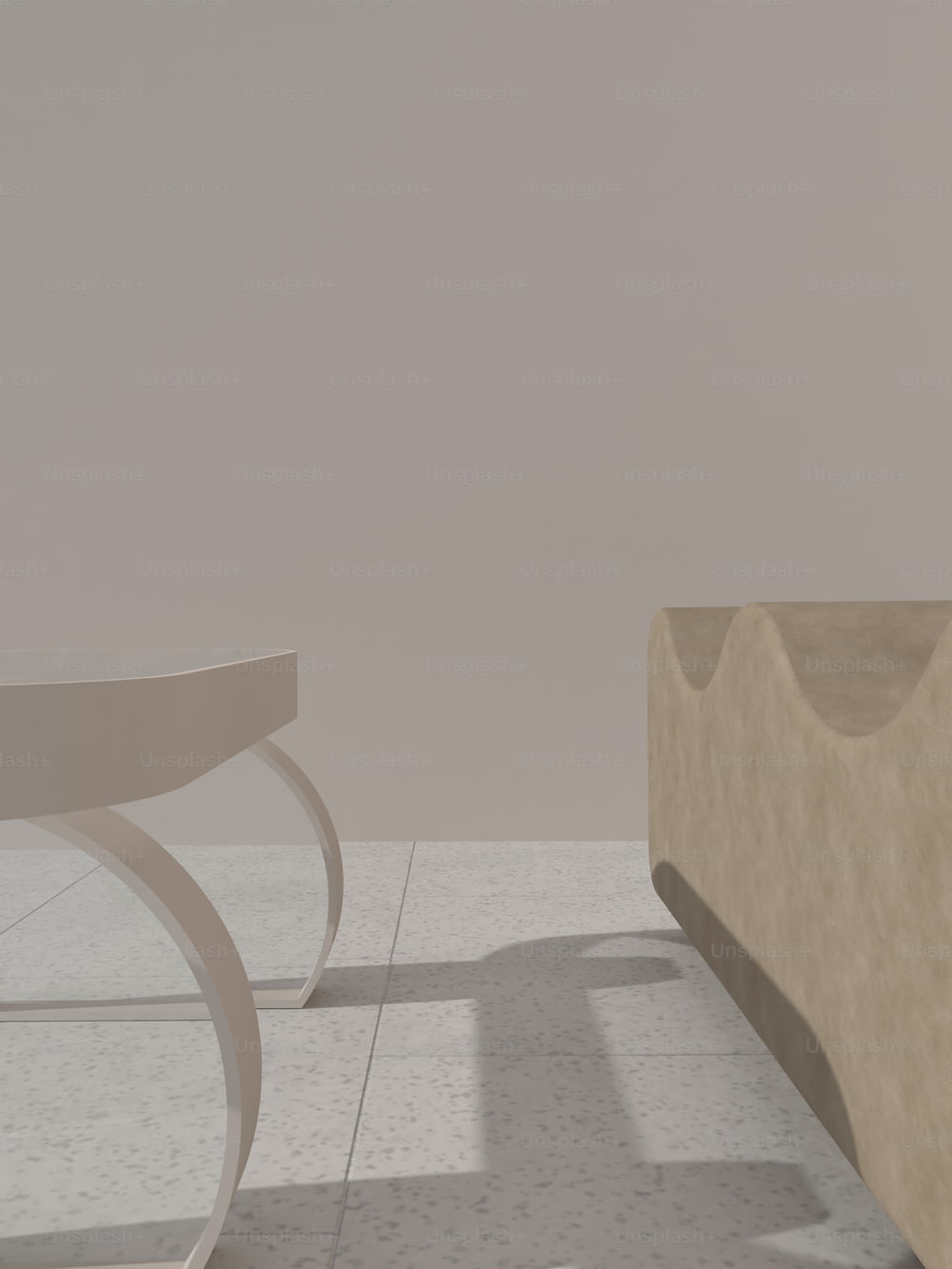 흰색 의자 옆에 앉아 있는 흰색 테이블