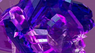 Gros plan d’un diamant violet sur fond violet