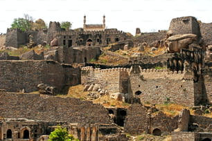 Una ciudad muy antigua con muchas ruinas