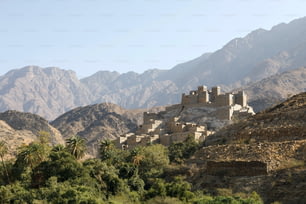 El pueblo de Thee Ain en Al-Baha, Arabia Saudita, es un sitio patrimonial único que incluye antiguos edificios arqueológicos