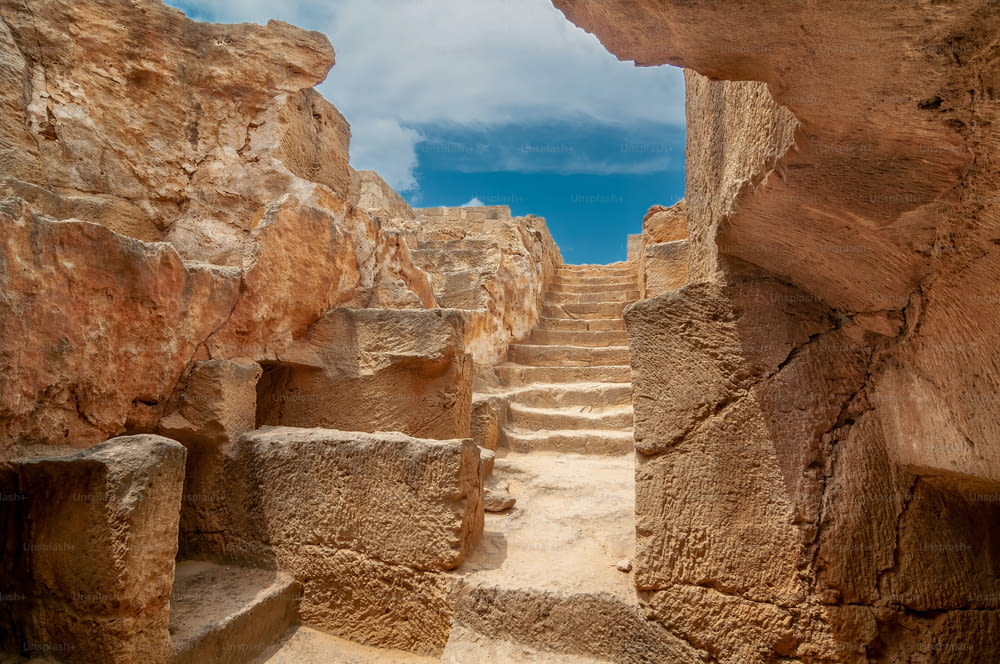 Uma bela vista do Sítio Arqueológico, Túmulos dos Reis em Pafos, Chipre