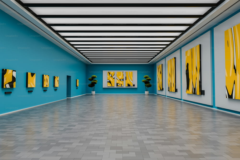 ein leerer Raum mit blauen Wänden und Gemälden an den Wänden